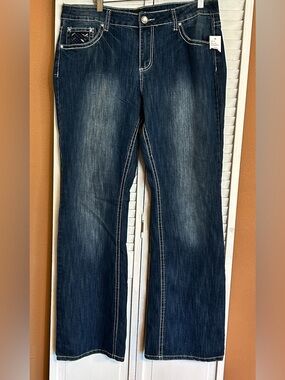 Love Nation Womens size 16 vintage bootcut stretch embellished blue jeans NWT